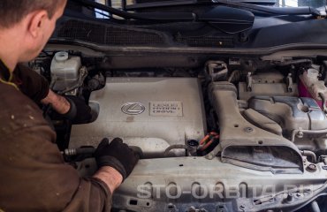 Плановое обслуживание Лексус RX 450H (подробные фото)